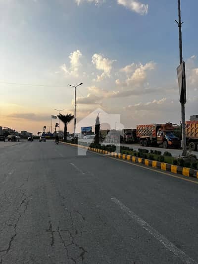 Prime Location 10 Marla Plot For Sale In Park View City Lahore