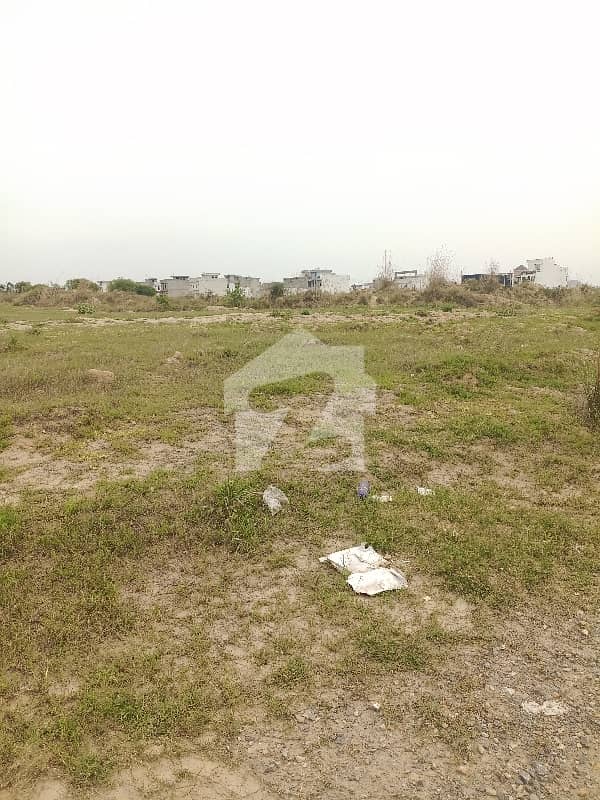 Park Face Q Block St 60 Plot For Sale Park Face Q Block St 60 Plot For Sale
