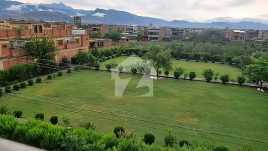 Prime location 1 Kanal Plot | Walking Distance Central Park & Masjid Market Prime location 1 Kanal Plot | Walking Distance Central Park & Masjid Market