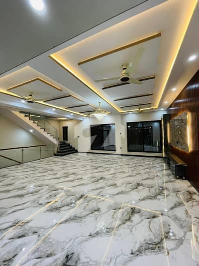 1 Kanal Owner-Constructed House For Sale Luxurious Design And Top-Quality Build At A Prime Location. 11 Kv Solar System Installed+ Green Meter