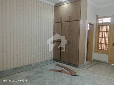 ایف ۔ 17 اسلام آباد میں 6 کمروں کا 10 مرلہ بالائی پورشن 90.0 ہزار میں کرایہ پر دستیاب ہے۔