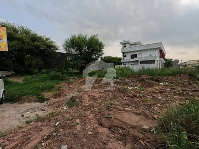 Corner Level Heighted Location Plot 70 Feet Road