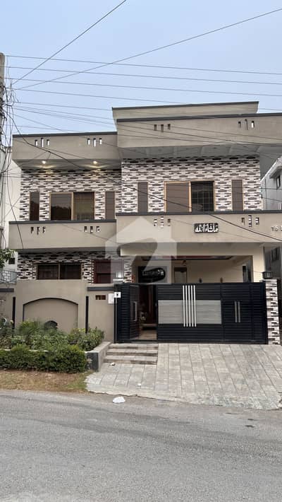 10 MARLA DOUBLE STOREY HOUSE FOR SALE IN B BLOCK | PRIME LOCATION 10 MARLA DOUBLE STOREY HOUSE FOR SALE IN B BLOCK | PRIME LOCATION