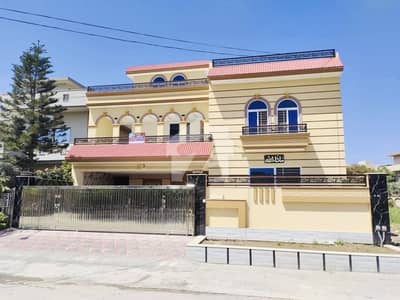 1 KANAL LUXURIS BRAND NEW DOUBLE UNIT HOUSE FOR SALE | 40Ft WIDE ROAD