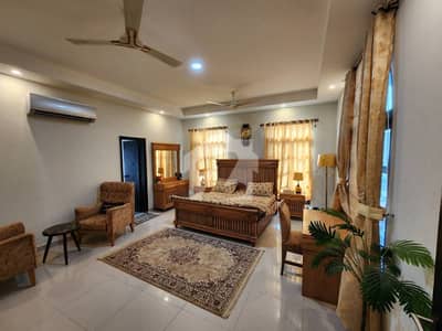 House For Sale 600 Squareyrd Ground +1