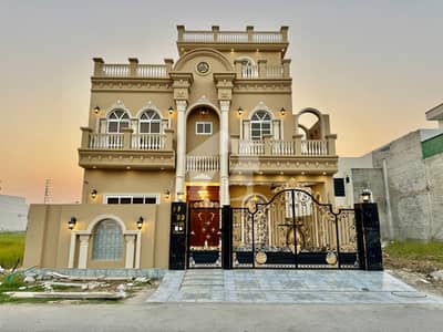 سٹی ہاؤسنگ سوسائٹی گوجرانوالہ میں 6 کمروں کا 10 مرلہ مکان 4.0 کروڑ میں برائے فروخت۔