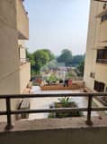 32 32
