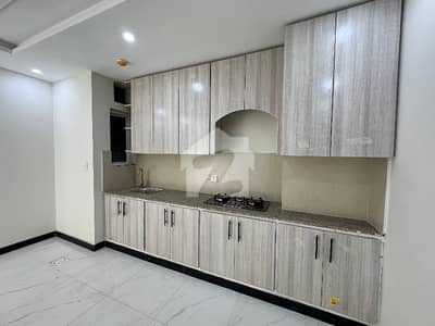 3BedRoom TV Lounge Open Kitchen Modern Design Appartment For Rent