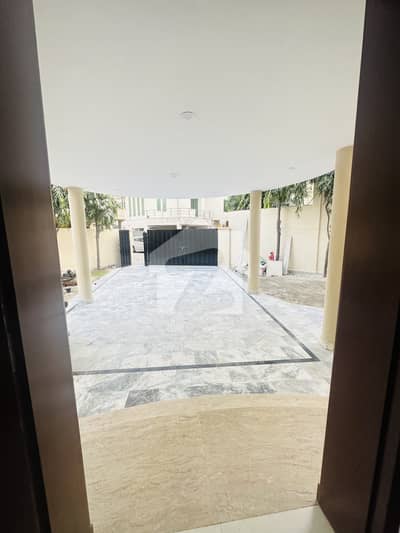 A 1 Kanal House In Gulberg Is On The Market For Rent