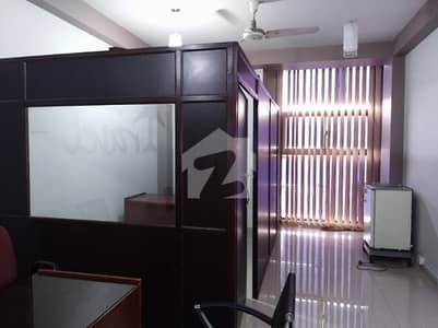 الحفیظ ہائٹس مین بلیوارڈ گلبرگ,گلبرگ,لاہور میں 3 مرلہ Studio دفتر 75.0 ہزار میں کرایہ پر دستیاب ہے۔