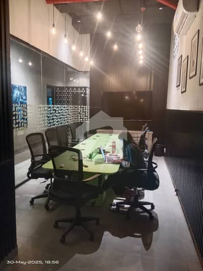 گلبرگ 3 گلبرگ,لاہور میں 6 کمروں کا 13 مرلہ دفتر 9.0 لاکھ میں کرایہ پر دستیاب ہے۔