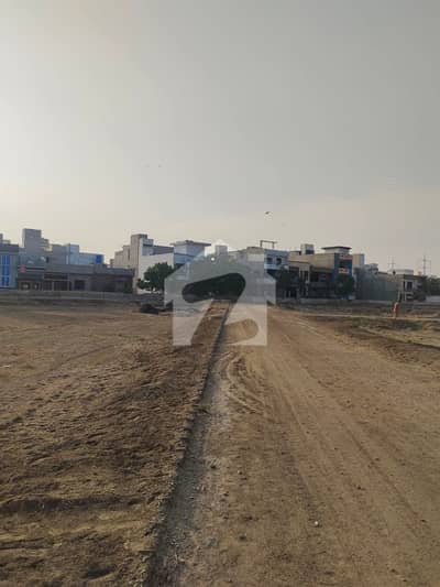 PIR AHMED ZAMAN TOWN CORNER Plot 114 Yards FOR SALE 150ft Road