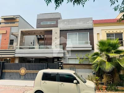 10 Marla Upper Portion For Rent Female'S Only Not Family