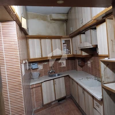 Highly-Desirable 1400 Square Feet Flat Available In Gulistan-E-Jauhar - Block 15