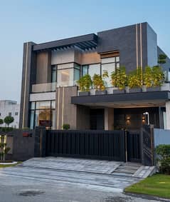 1 KANAL MODERN DESIGNE TOP LOCATION BUNGALOW DHA LAHORE FOR RENT