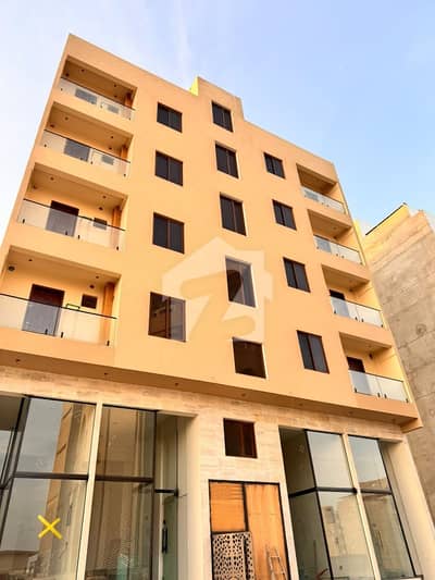 ڈی ایچ اے فیز 8 ڈی ایچ اے ڈیفینس,کراچی میں 8 مرلہ Studio عمارت 24.0 کروڑ میں برائے فروخت۔