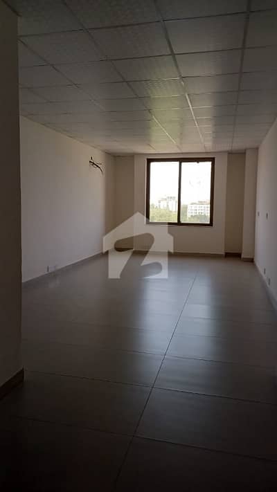 A Office Of 450 Square Feet In Rs. 70000 For Rent A Office Of 450 Square Feet In Rs. 70000 For Rent