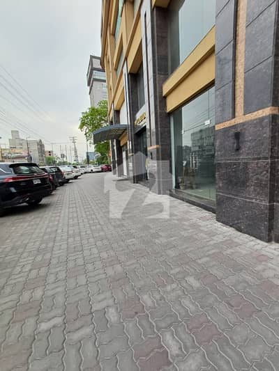 ایم ایم عالم روڈ گلبرگ,لاہور میں 7 مرلہ Studio دکان 10.0 لاکھ میں کرایہ پر دستیاب ہے۔
