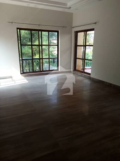 1 Kanal House For Rent In Gulberg for Residence or Office Use