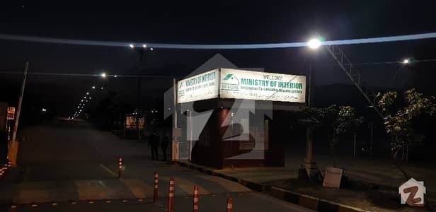 جی-16/3 جی ۔ 16,اسلام آباد میں 1 کنال رہائشی پلاٹ 1.7 کروڑ میں برائے فروخت۔