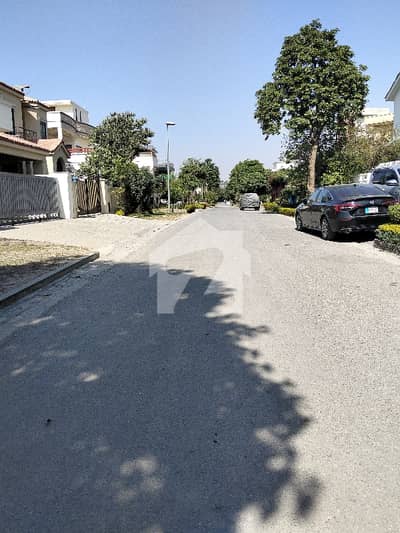 PRIME LOCATION TOP OF THE LINE KANAL SOLID LAND PLOT AVAIL FOR SALE PRIME LOCATION TOP OF THE LINE KANAL SOLID LAND PLOT AVAIL FOR SALE