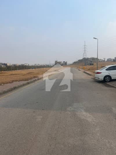 10 Marla Low Budget Plot Available For Sale