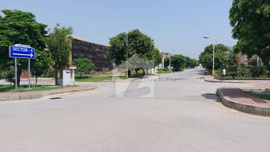 13 Marla Corner Plot Near Commercial, School and Mosque