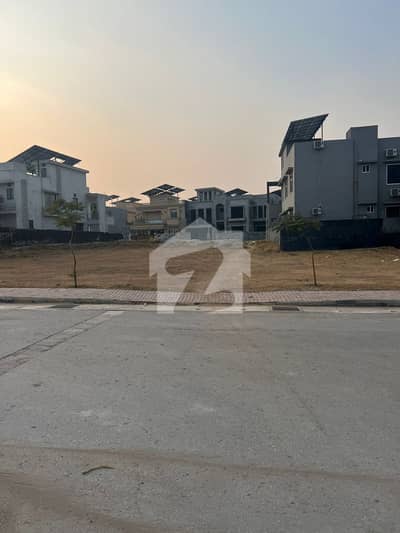 Top Heighted Plot For Sale In Bahria Town Phase 8