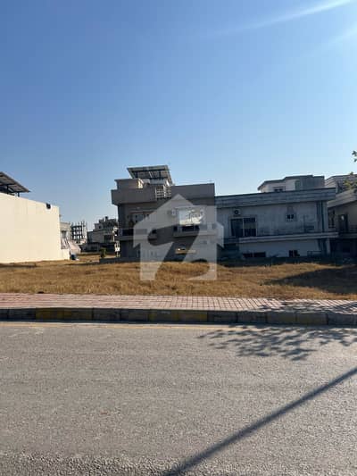 10 Marla Residential Plot For Sale In Overseas Sector, Bahria Town Phase 8