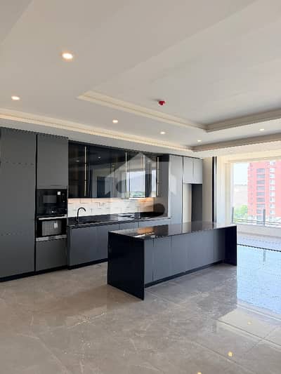Brand-New Spacious 2 Bedroom Apartment For Rent