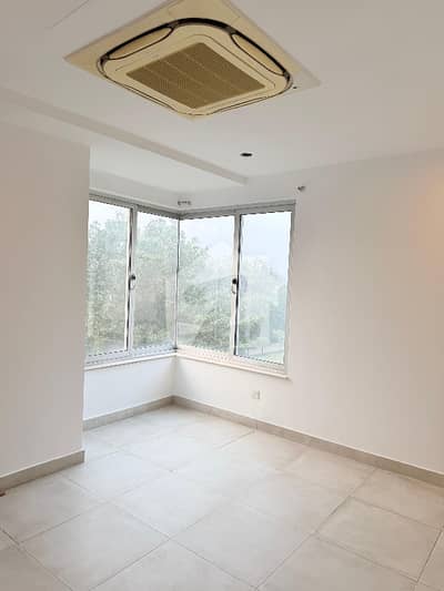 A Spacious And Airy Three-Bedroom Apartment.