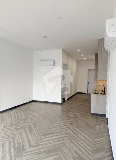 Brand-New Designer Apartment