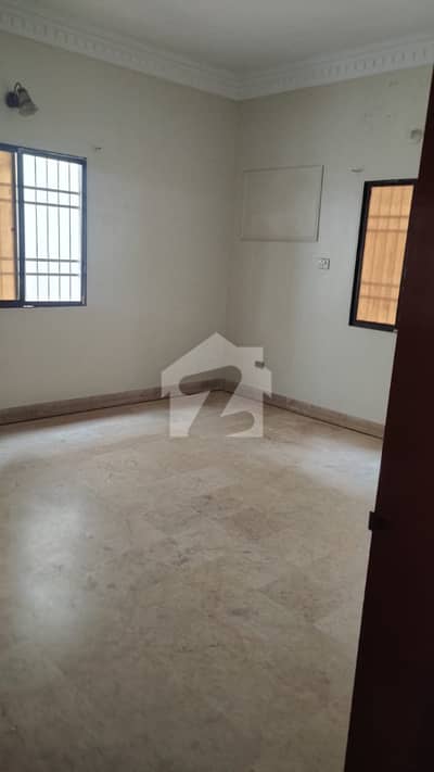 Gulshan-e-Iqbal - Block 5 House Sized 240 Square Yards