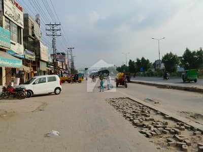 گجّومتہ لاہور میں 2 مرلہ کمرشل پلاٹ 1.6 کروڑ میں برائے فروخت۔