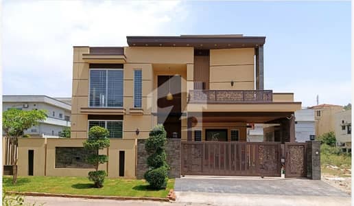 1 kanal Beautiful Luxury House in DHA 1 Islamabad.