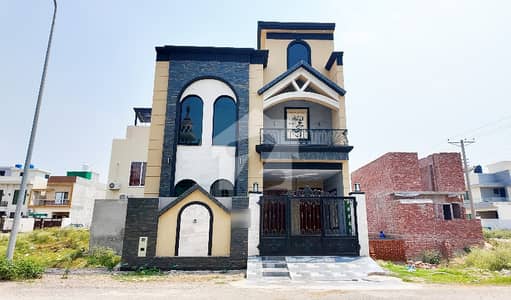 پیراگون سٹی - امپیریل 2 بلاک پیراگون سٹی,لاہور میں 3 کمروں کا 5 مرلہ مکان 2.6 کروڑ میں برائے فروخت۔ پیراگون سٹی - امپیریل 2 بلاک پیراگون سٹی,لاہور میں 3 کمروں کا 5 مرلہ مکان 2.6 کروڑ میں برائے فروخت۔