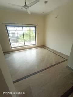 10 Marla Upper Portion Available For Rent All Facilities Available