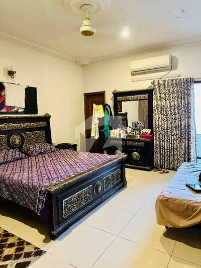 250 Square Yards Upper Portion for sale in Scheme 33