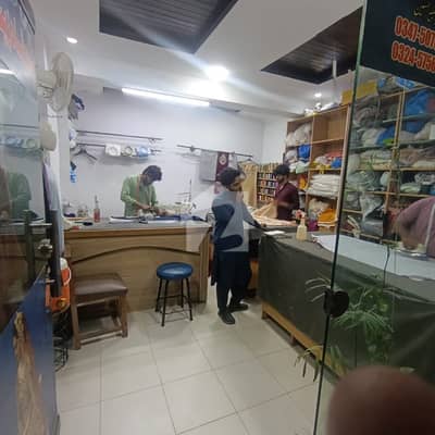 جی ۔ 11 مرکز جی ۔ 11,اسلام آباد میں 1 مرلہ Studio دکان 1.8 کروڑ میں برائے فروخت۔