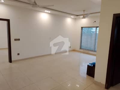 لیک سٹی میڈوز لاہور میں 2 کمروں کا 10 مرلہ بالائی پورشن 80.0 ہزار میں کرایہ پر دستیاب ہے۔ لیک سٹی میڈوز لاہور میں 2 کمروں کا 10 مرلہ بالائی پورشن 80.0 ہزار میں کرایہ پر دستیاب ہے۔