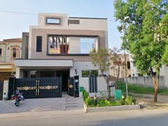 A BEAUTIFUL 8 MARLA HOUSE FOR SALE IN USMAN BLOCK SECTOR B BAHRIA TOWN LAHORE A BEAUTIFUL 8 MARLA HOUSE FOR SALE IN USMAN BLOCK SECTOR B BAHRIA TOWN LAHORE