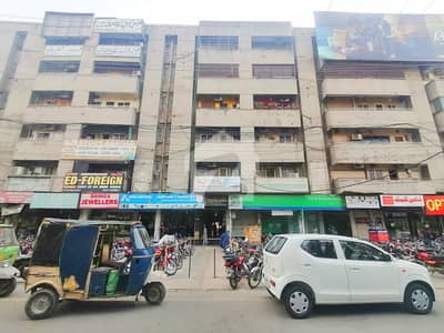 برکت مارکیٹ گارڈن ٹاؤن,لاہور میں 3 کمروں کا 7 مرلہ دفتر 1.0 لاکھ میں کرایہ پر دستیاب ہے۔ برکت مارکیٹ گارڈن ٹاؤن,لاہور میں 3 کمروں کا 7 مرلہ دفتر 1.0 لاکھ میں کرایہ پر دستیاب ہے۔