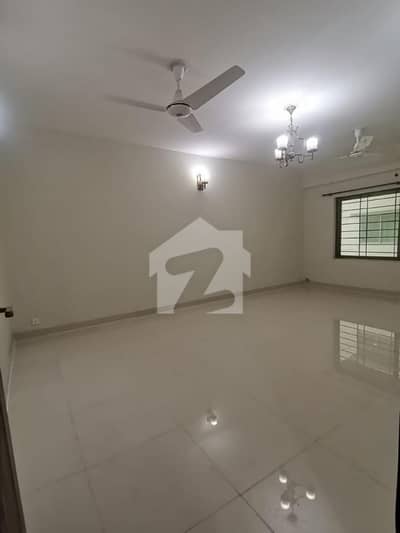 5 Marla Full House In Dha Phase 5 Ideal Location Near Park