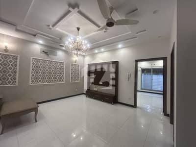10 Marla House Slightly Used Near To Mosque Park N Commercial 10 Marla House Slightly Used Near To Mosque Park N Commercial
