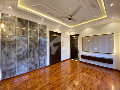 10 Marla Full House In Dha Phase 6 Near Dolemen Mall Lahore Ideal Location 10 Marla Full House In Dha Phase 6 Near Dolemen Mall Lahore Ideal Location