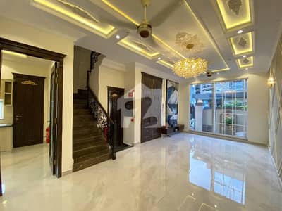 1 Kanal Upper Portion In Dha Phase 6 Near Dha Raya Market Hot Location