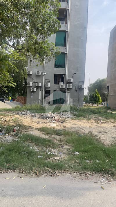 Hot Deal Pair Plots for Sale in DHA Phase 8