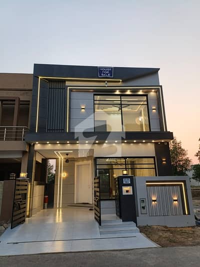 5 MARLA LUXURY HOUSE FOR SALE 5 MARLA LUXURY HOUSE FOR SALE