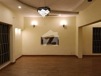 1 Kanal Super Out House Prime Hot For Sale dha Phase4 1 Kanal Super Out House Prime Hot For Sale dha Phase4