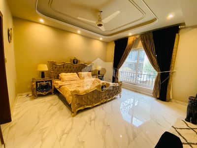 ایف ۔ 7 اسلام آباد میں 5 کمروں کا 1 کنال مکان 14.0 لاکھ میں کرایہ پر دستیاب ہے۔